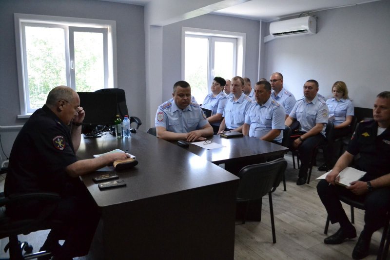 Дмитрий Ильичев посетил подразделения МВД России в Тулунском, Куйтунском и Зиминском районах Приангарья